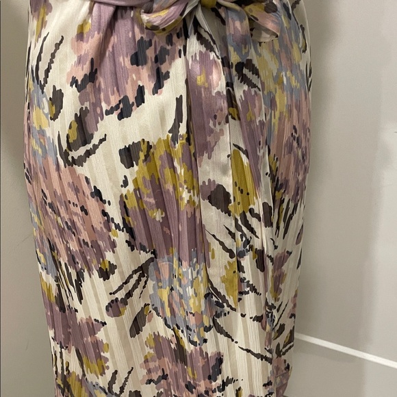 BCBGMaxAzria Multicolor Ruffle Midi Dress - Picture 4 of 11